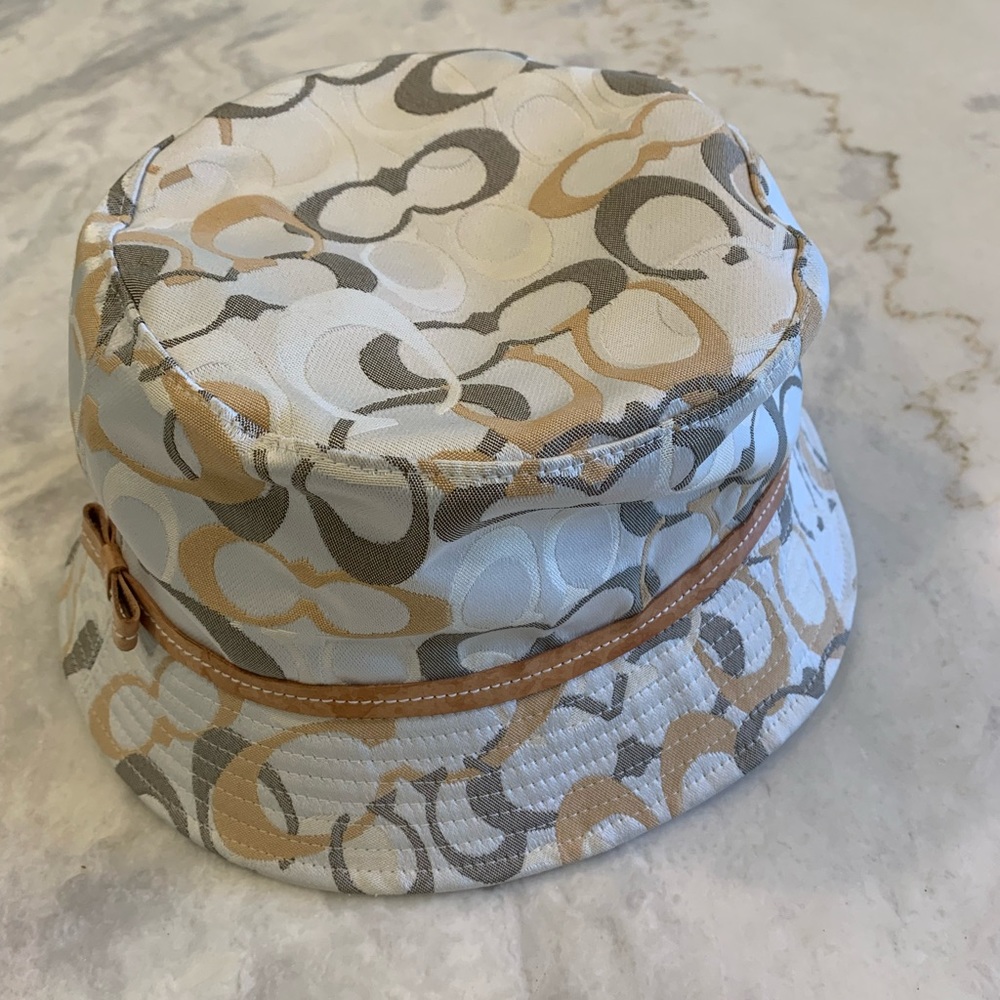 Coach Signature Print Bucket Hat in White, Tan & Gray
